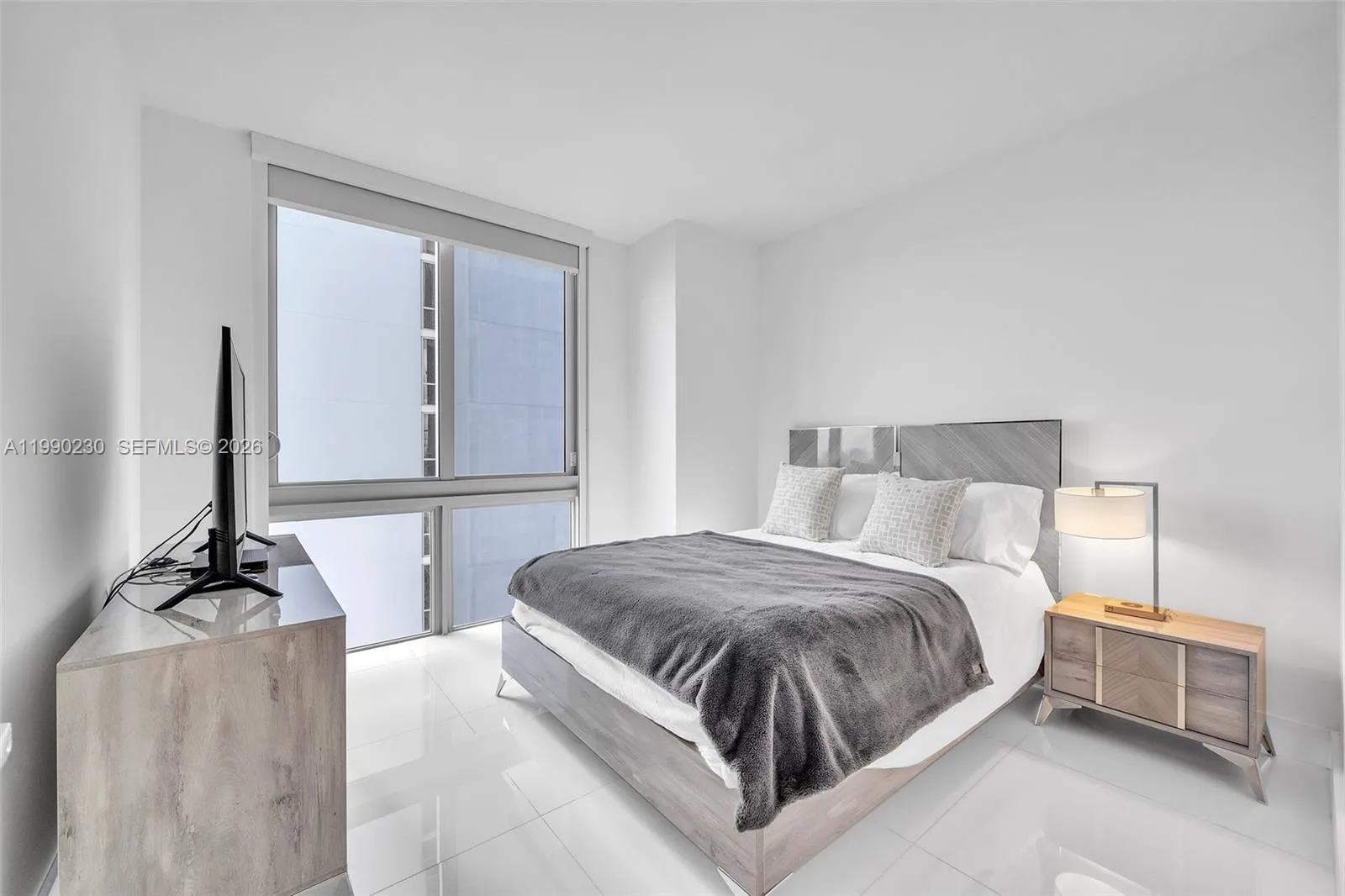 16385 Biscayne Blvd 2707, North Miami Beach, Flori, North Miami Beach, Florida 33160, 3 Bedrooms Bedrooms, ,3 BathroomsBathrooms,Residential,For Sale,16385 Biscayne Blvd 2707, North Miami Beach, Flori,A11990230