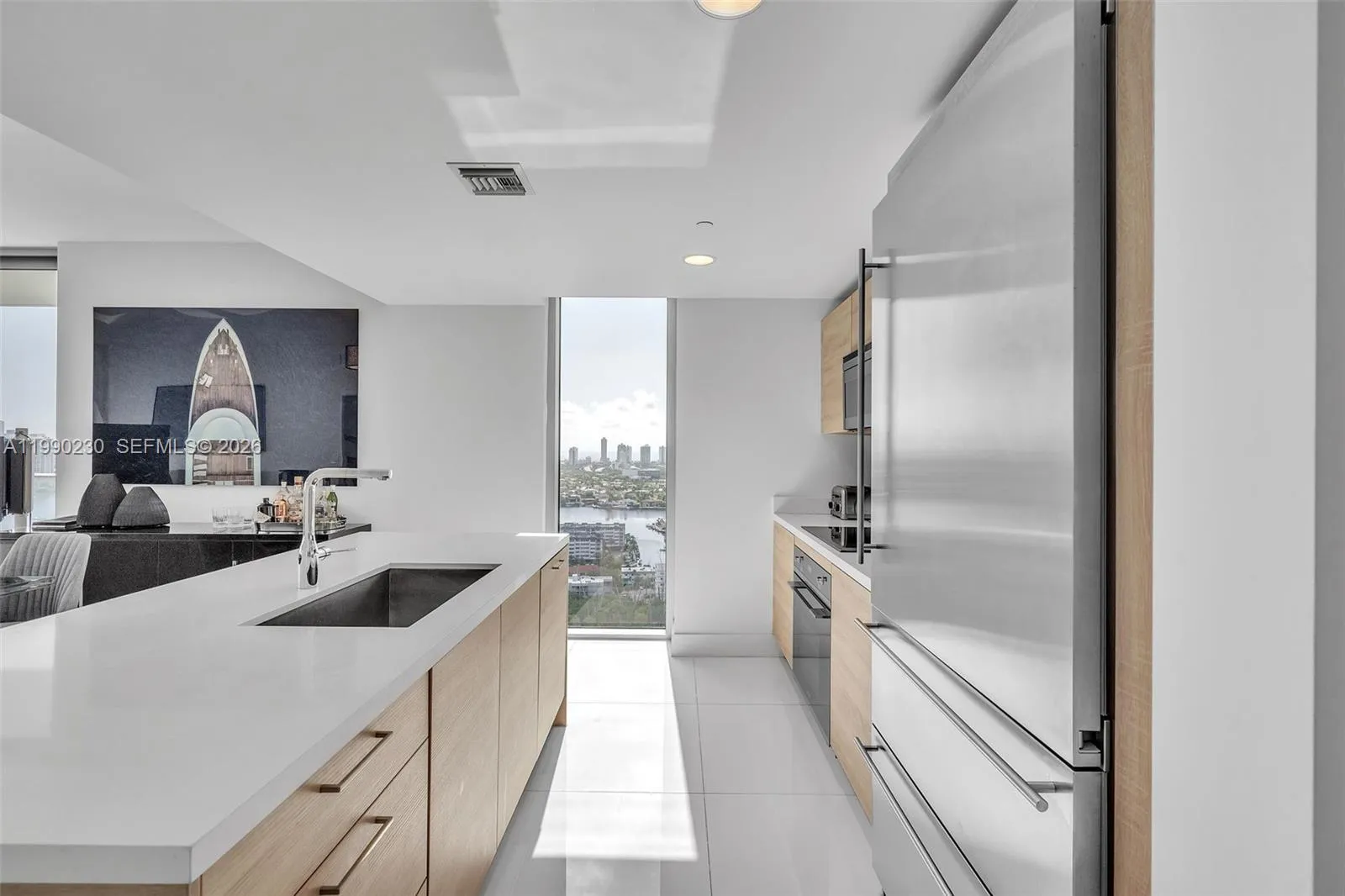 16385 Biscayne Blvd 2707, North Miami Beach, Flori, North Miami Beach, Florida 33160, 3 Bedrooms Bedrooms, ,3 BathroomsBathrooms,Residential,For Sale,16385 Biscayne Blvd 2707, North Miami Beach, Flori,A11990230