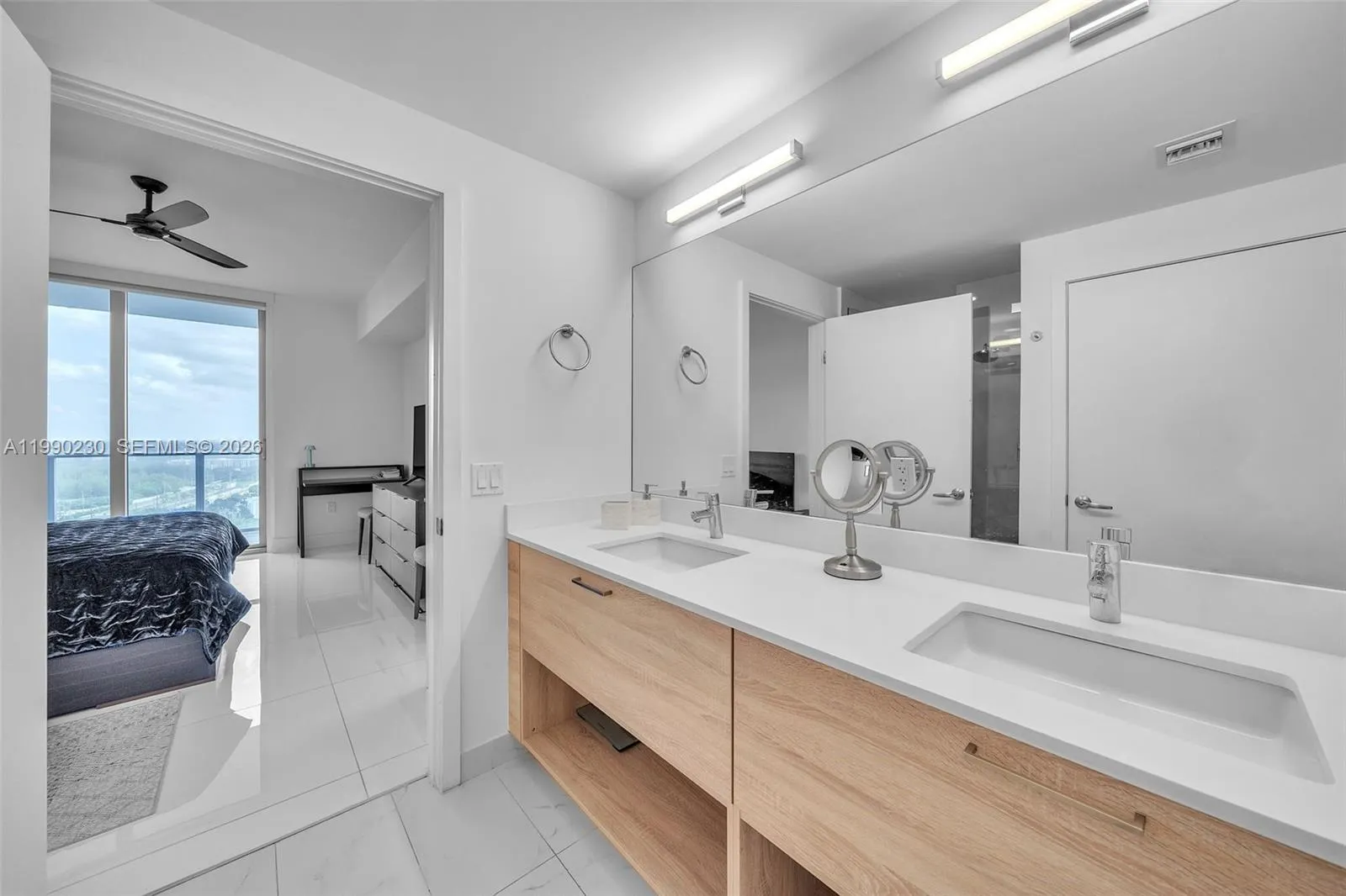 16385 Biscayne Blvd 2707, North Miami Beach, Flori, North Miami Beach, Florida 33160, 3 Bedrooms Bedrooms, ,3 BathroomsBathrooms,Residential,For Sale,16385 Biscayne Blvd 2707, North Miami Beach, Flori,A11990230
