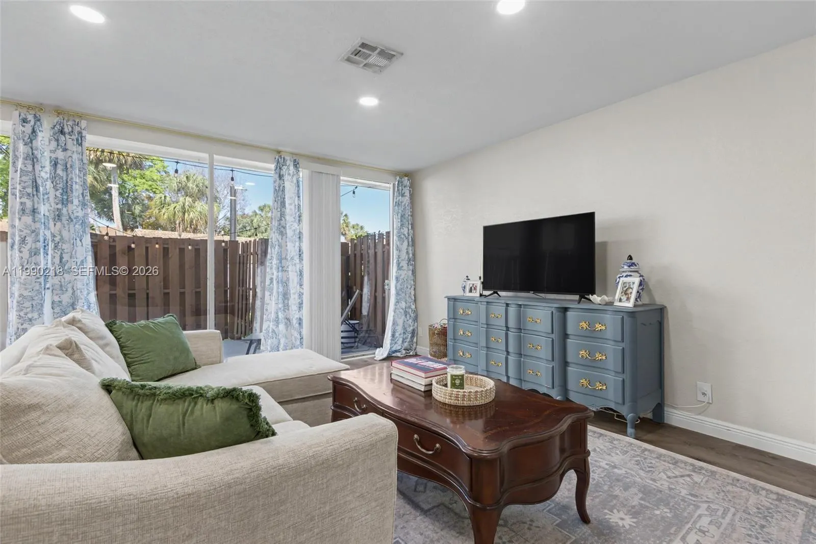 835 Nw 80th Ter 11, Plantation, Florida 33324, Plantation, Florida 33324, 2 Bedrooms Bedrooms, ,2 BathroomsBathrooms,Residential,For Sale,835 Nw 80th Ter 11, Plantation, Florida 33324,A11990218