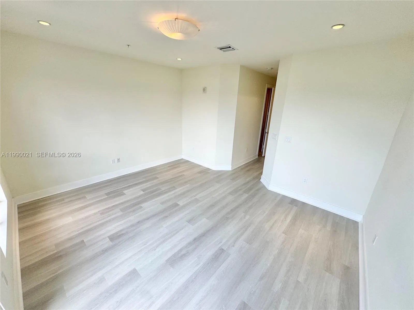 6415 Nw 102nd Path 204, Miami, Florida 33178, Miami, Florida 33178, 3 Bedrooms Bedrooms, ,2 BathroomsBathrooms,Residential Lease,For Rent,6415 Nw 102nd Path 204, Miami, Florida 33178,A11990021