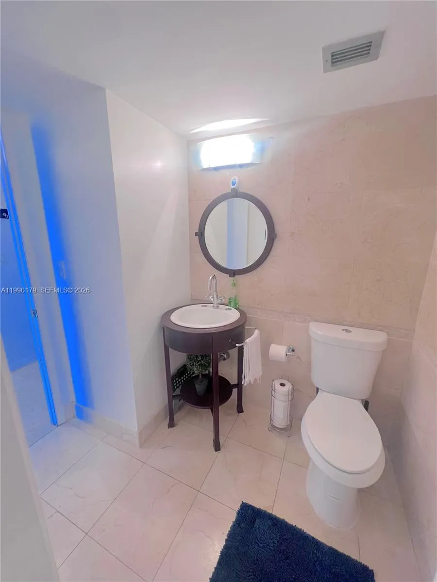 5838 Collins Ave 7g, Miami Beach, Florida 33140, Miami Beach, Florida 33140, 1 Bedroom Bedrooms, ,1 BathroomBathrooms,Residential,For Sale,5838 Collins Ave 7g, Miami Beach, Florida 33140,A11990179