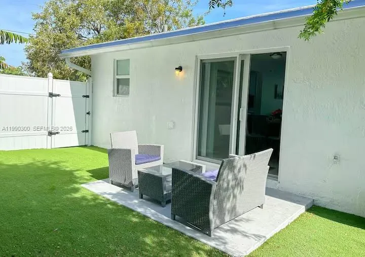 650 Ne 15th St, Fort Lauderdale, Florida 33304, Fort Lauderdale, Florida 33304, ,Residential Income,For Sale,650 Ne 15th St, Fort Lauderdale, Florida 33304,A11990300