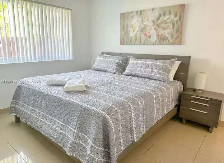 650 Ne 15th St, Fort Lauderdale, Florida 33304, Fort Lauderdale, Florida 33304, ,Residential Income,For Sale,650 Ne 15th St, Fort Lauderdale, Florida 33304,A11990300