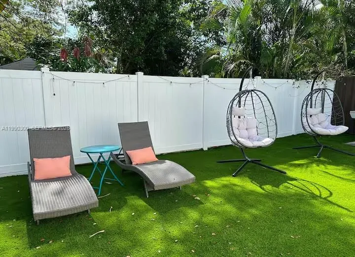 650 Ne 15th St, Fort Lauderdale, Florida 33304, Fort Lauderdale, Florida 33304, ,Residential Income,For Sale,650 Ne 15th St, Fort Lauderdale, Florida 33304,A11990300