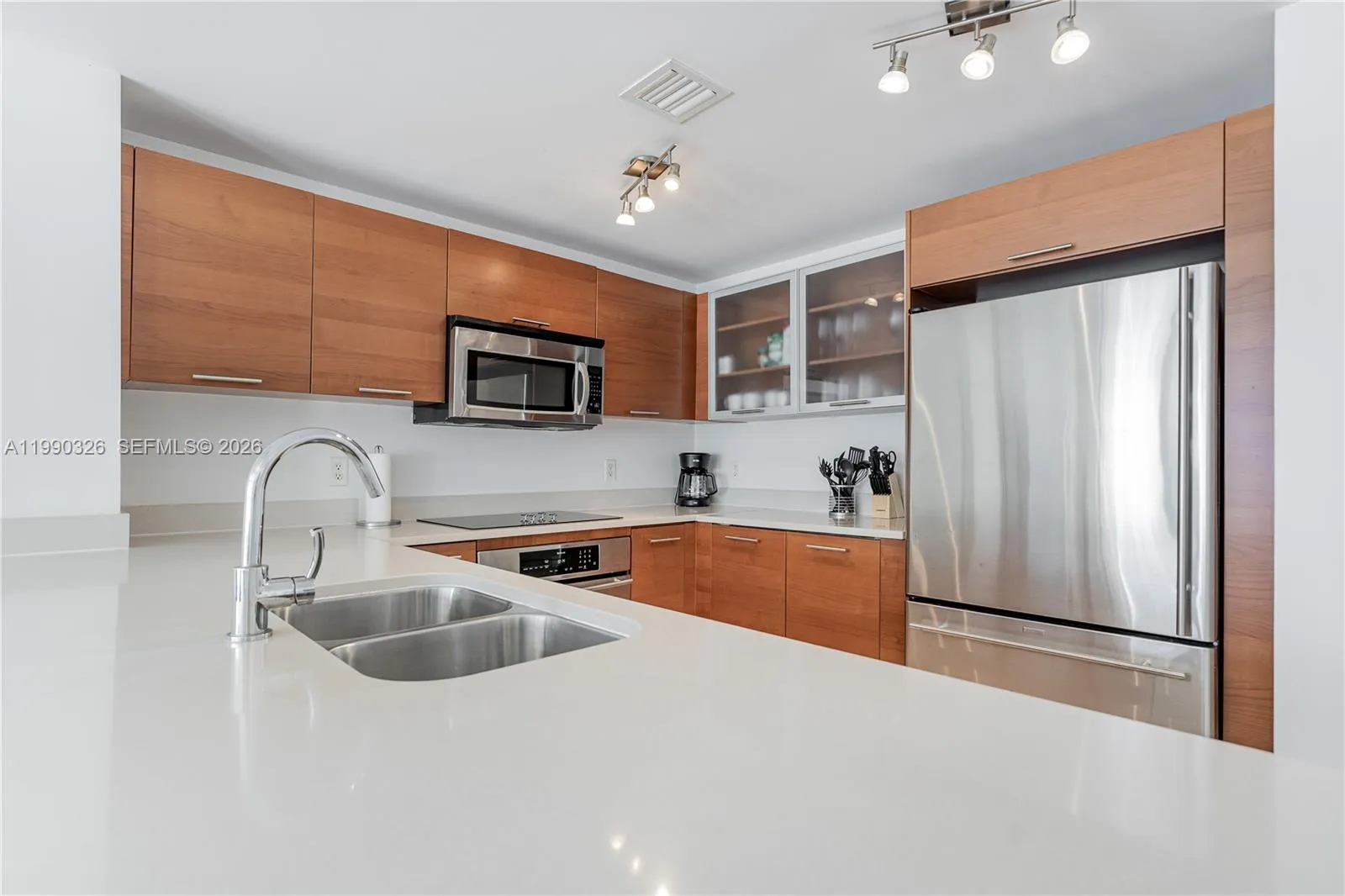 3250 Ne 1st Ave 702, Miami, Florida 33137, Miami, Florida 33137, 2 Bedrooms Bedrooms, ,2 BathroomsBathrooms,Residential Lease,For Rent,3250 Ne 1st Ave 702, Miami, Florida 33137,A11990326