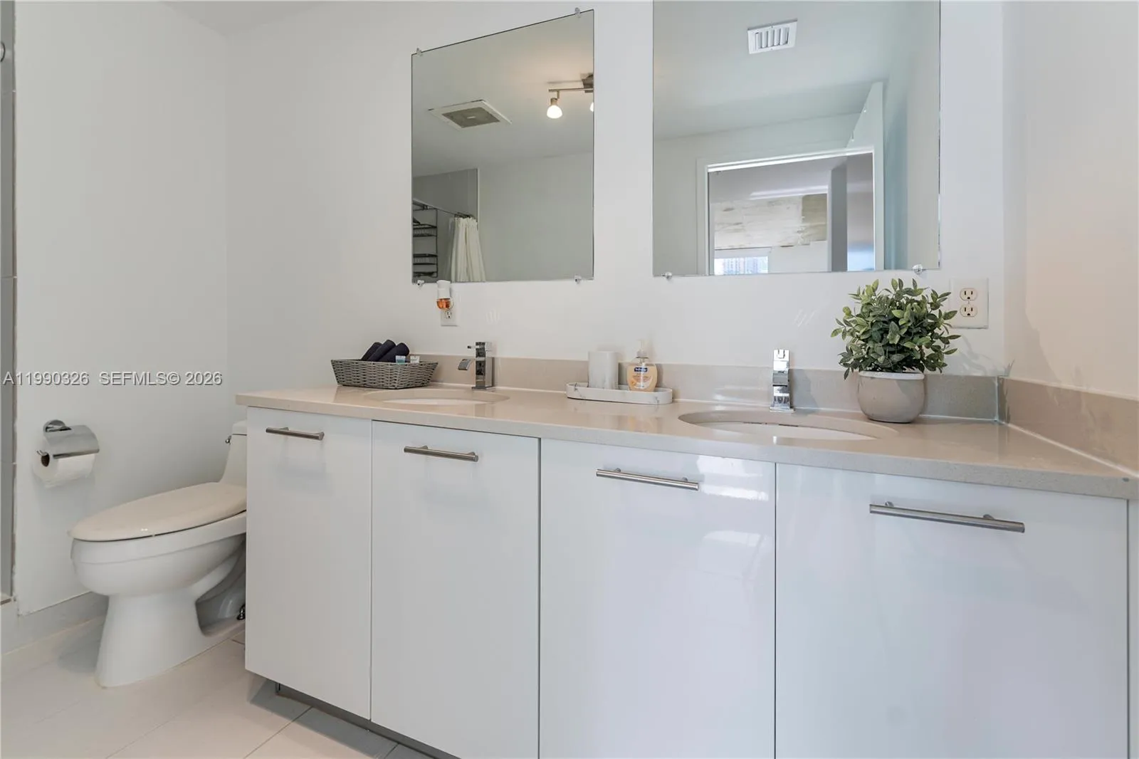 3250 Ne 1st Ave 702, Miami, Florida 33137, Miami, Florida 33137, 2 Bedrooms Bedrooms, ,2 BathroomsBathrooms,Residential Lease,For Rent,3250 Ne 1st Ave 702, Miami, Florida 33137,A11990326