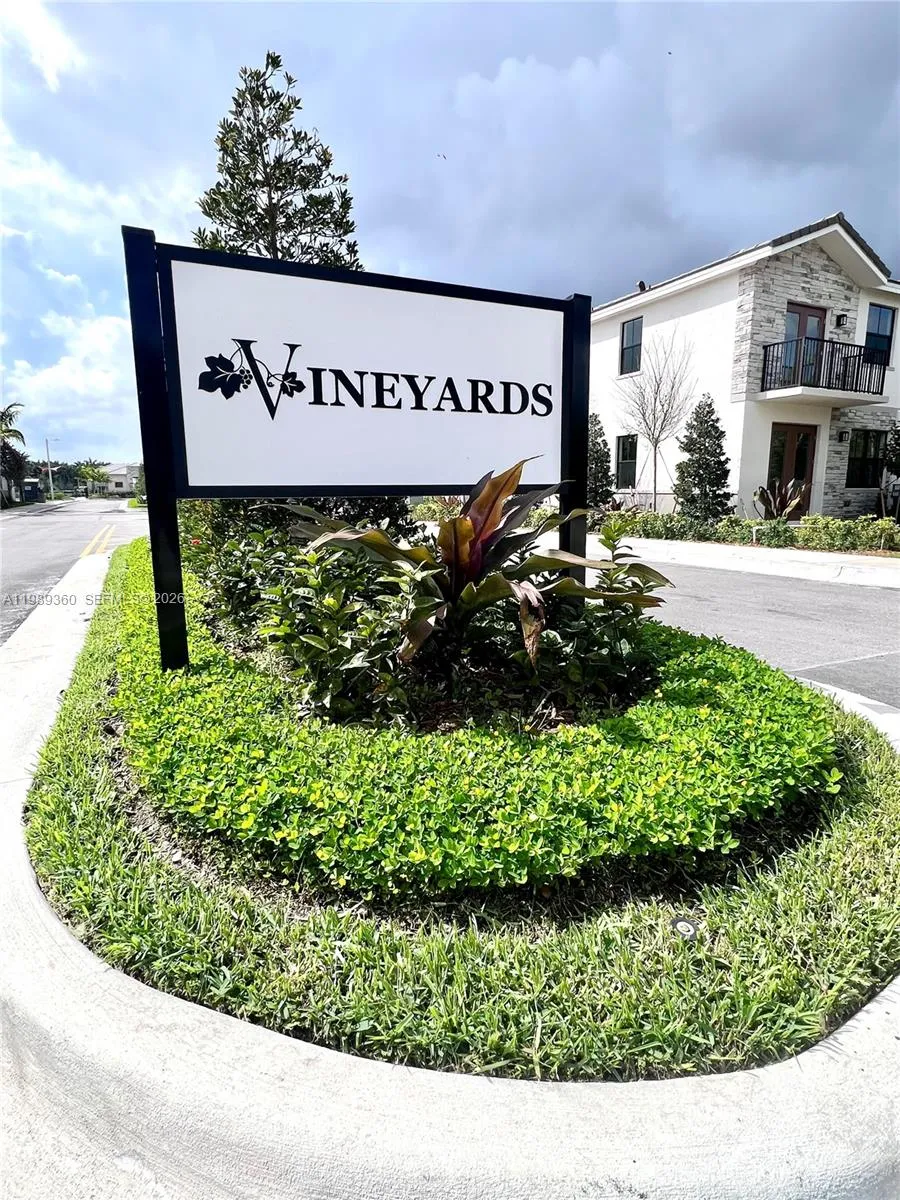 4784 Sw 72nd Ter 0, Davie, Florida 33314, Davie, Florida 33314, 4 Bedrooms Bedrooms, ,2 BathroomsBathrooms,Residential Lease,For Rent,4784 Sw 72nd Ter 0, Davie, Florida 33314,A11989360