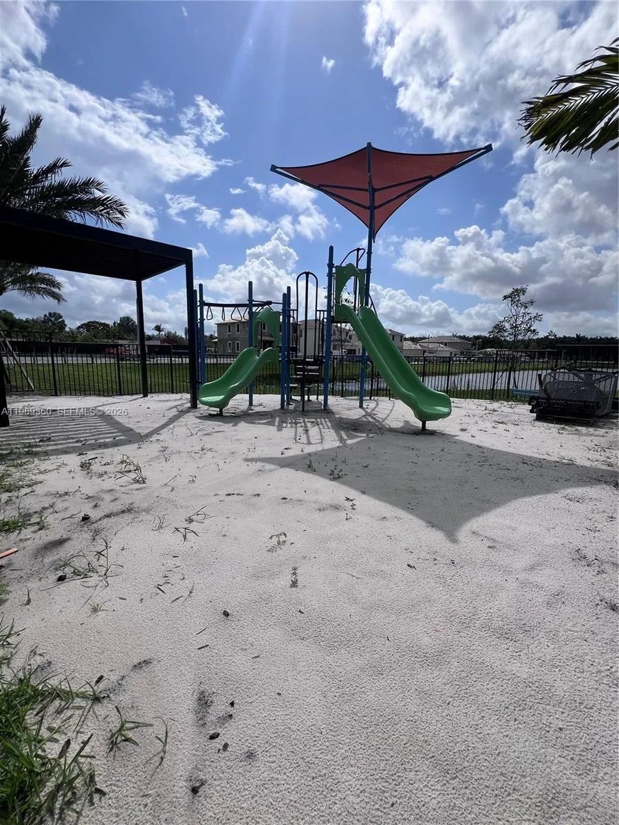 4784 Sw 72nd Ter 0, Davie, Florida 33314, Davie, Florida 33314, 4 Bedrooms Bedrooms, ,2 BathroomsBathrooms,Residential Lease,For Rent,4784 Sw 72nd Ter 0, Davie, Florida 33314,A11989360
