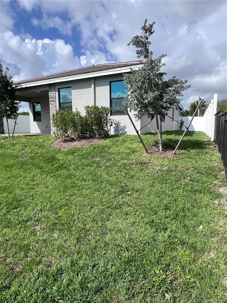 4784 Sw 72nd Ter 0, Davie, Florida 33314, Davie, Florida 33314, 4 Bedrooms Bedrooms, ,2 BathroomsBathrooms,Residential Lease,For Rent,4784 Sw 72nd Ter 0, Davie, Florida 33314,A11989360
