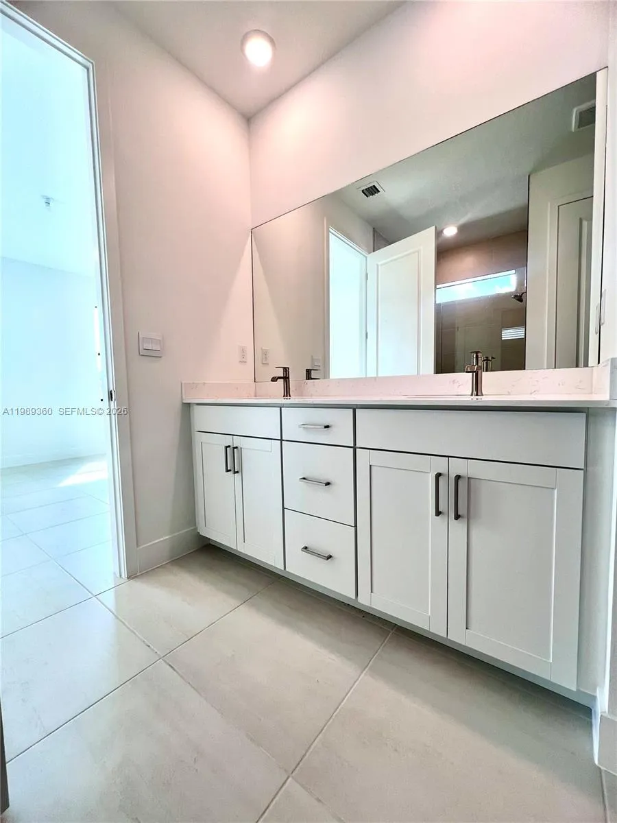 4784 Sw 72nd Ter 0, Davie, Florida 33314, Davie, Florida 33314, 4 Bedrooms Bedrooms, ,2 BathroomsBathrooms,Residential Lease,For Rent,4784 Sw 72nd Ter 0, Davie, Florida 33314,A11989360