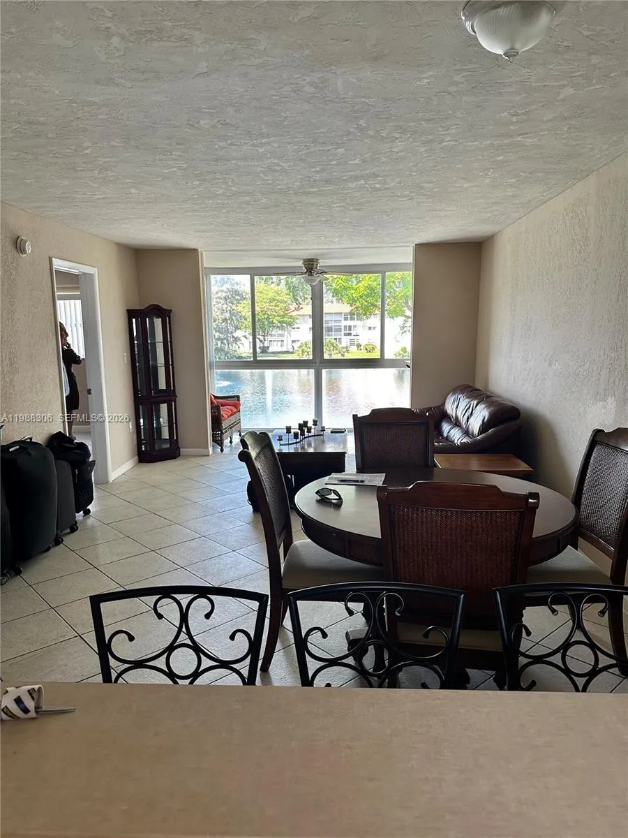 2701 E Sunrise Lakes Dr 209, Sunrise, Florida 3332, Sunrise, Florida 33322, 2 Bedrooms Bedrooms, ,2 BathroomsBathrooms,Residential,For Sale,2701 E Sunrise Lakes Dr 209, Sunrise, Florida 3332,A11988306