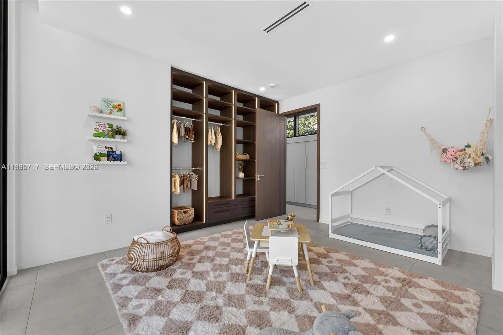 234 Sw 22nd Rd, Miami, Florida 33129, Miami, Florida 33129, 4 Bedrooms Bedrooms, ,3 BathroomsBathrooms,Residential,For Sale,234 Sw 22nd Rd, Miami, Florida 33129,A11985717