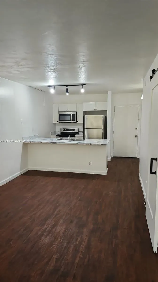 2401 Riverside Dr 510-b, Coral Springs, Florida 33, Coral Springs, Florida 33065, 1 Bedroom Bedrooms, ,1 BathroomBathrooms,Residential Lease,For Rent,2401 Riverside Dr 510-b, Coral Springs, Florida 33,A11989894