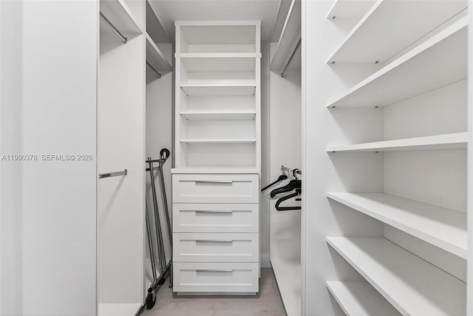 3725 S Ocean Dr 1024, Hollywood, Florida 33019, Hollywood, Florida 33019, 2 Bedrooms Bedrooms, ,2 BathroomsBathrooms,Residential,For Sale,3725 S Ocean Dr 1024, Hollywood, Florida 33019,A11990378