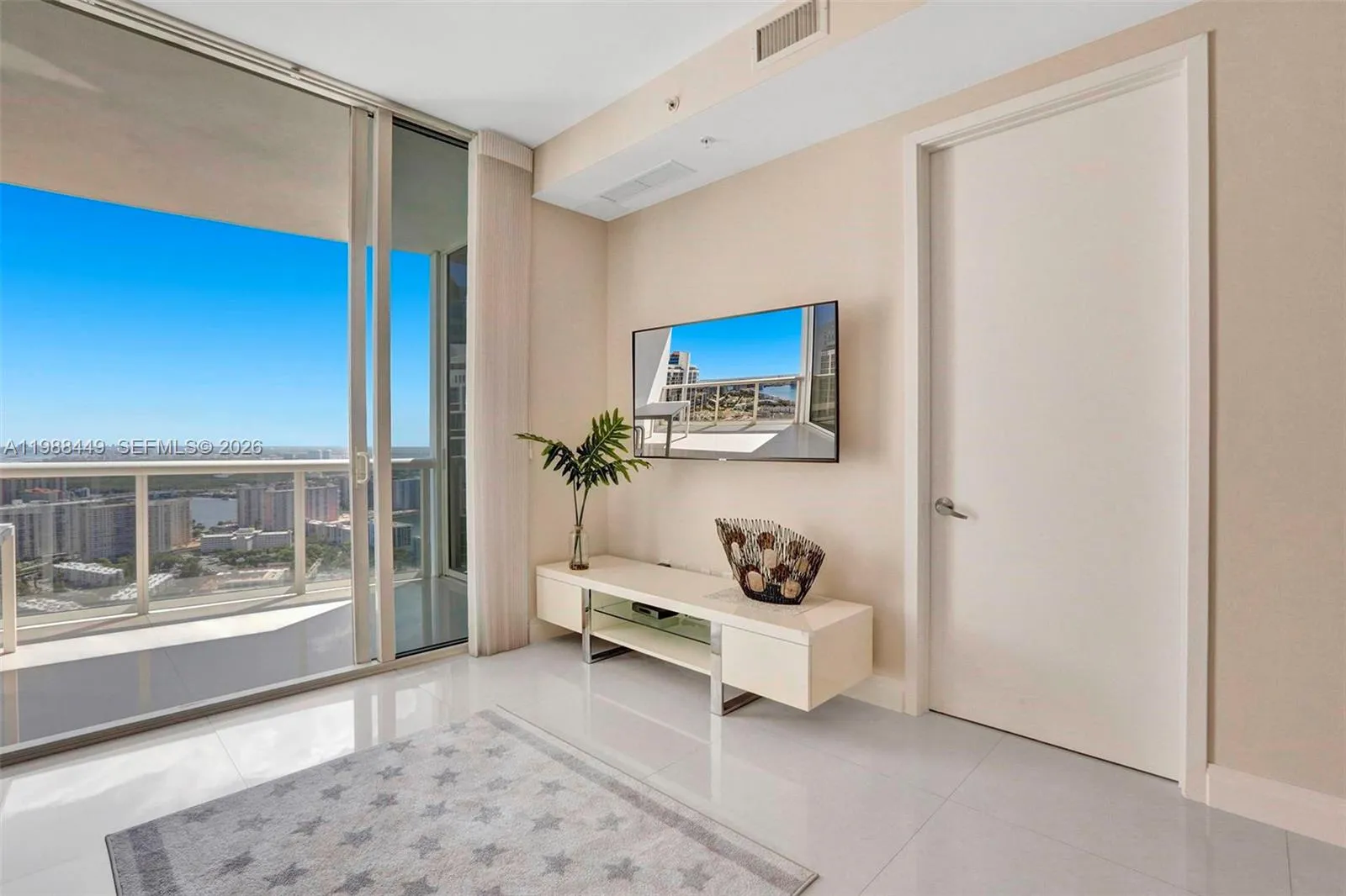 18201 Collins Ave 5405, Sunny Isles Beach, Florida, Sunny Isles Beach, Florida 33160, 1 Bedroom Bedrooms, ,2 BathroomsBathrooms,Residential Lease,For Rent,18201 Collins Ave 5405, Sunny Isles Beach, Florida,A11988449