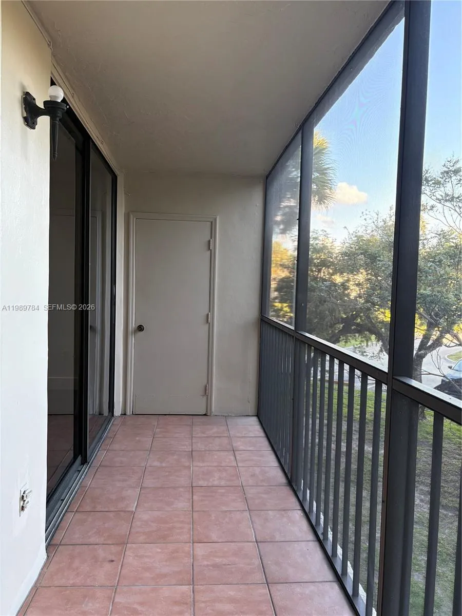 8075 Sw 107th Ave 221, Miami, Florida 33173, Miami, Florida 33173, 1 Bedroom Bedrooms, ,1 BathroomBathrooms,Residential Lease,For Rent,8075 Sw 107th Ave 221, Miami, Florida 33173,A11989784