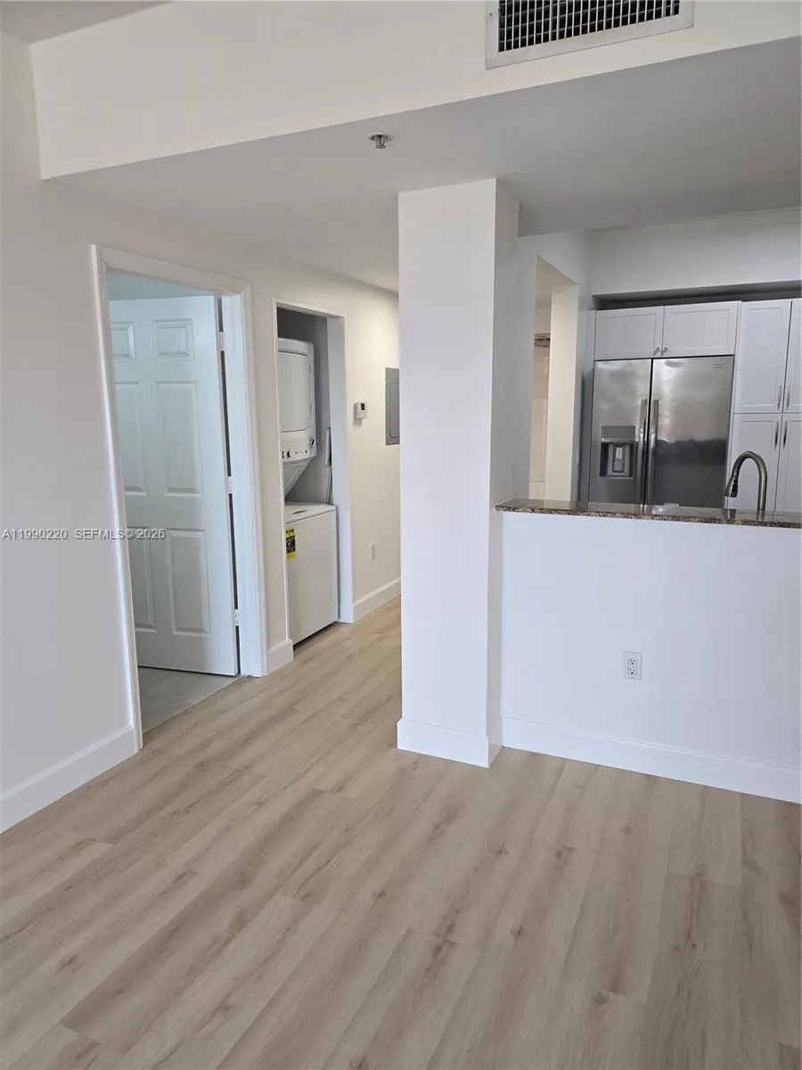 Miami, Florida 33144, 2 Bedrooms Bedrooms, ,2 BathroomsBathrooms,Residential Lease,For Rent,A11990220