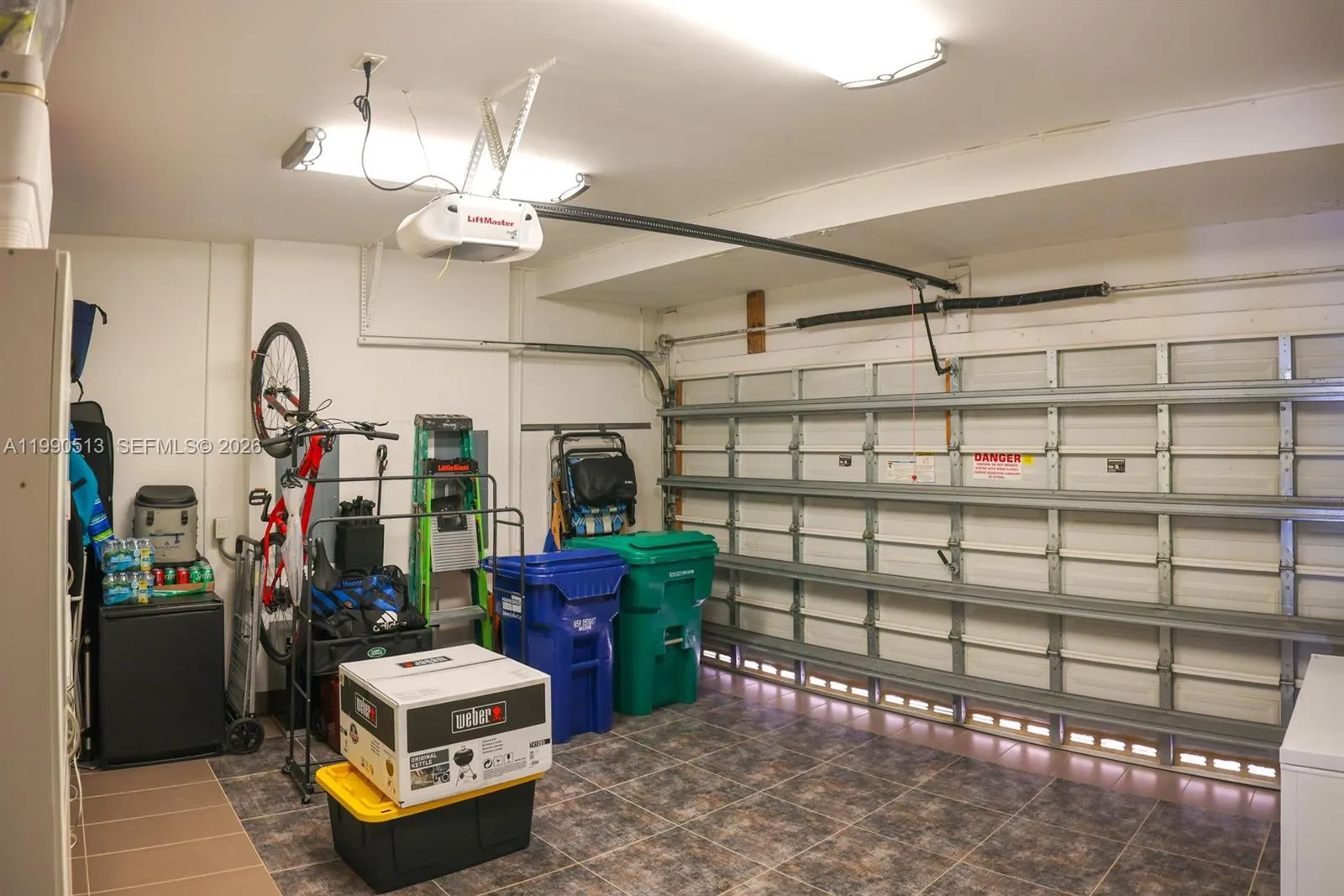 11143 Nw 72nd Ter, Doral, Florida 33178, Doral, Florida 33178, 5 Bedrooms Bedrooms, ,3 BathroomsBathrooms,Residential,For Sale,11143 Nw 72nd Ter, Doral, Florida 33178,A11990513