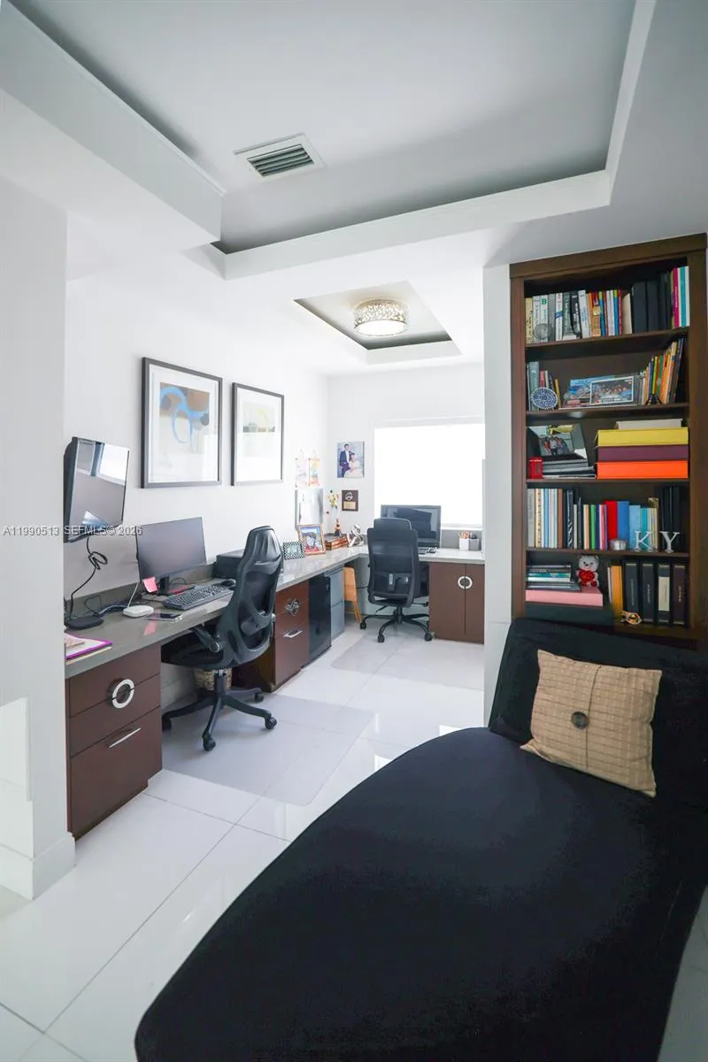 11143 Nw 72nd Ter, Doral, Florida 33178, Doral, Florida 33178, 5 Bedrooms Bedrooms, ,3 BathroomsBathrooms,Residential,For Sale,11143 Nw 72nd Ter, Doral, Florida 33178,A11990513