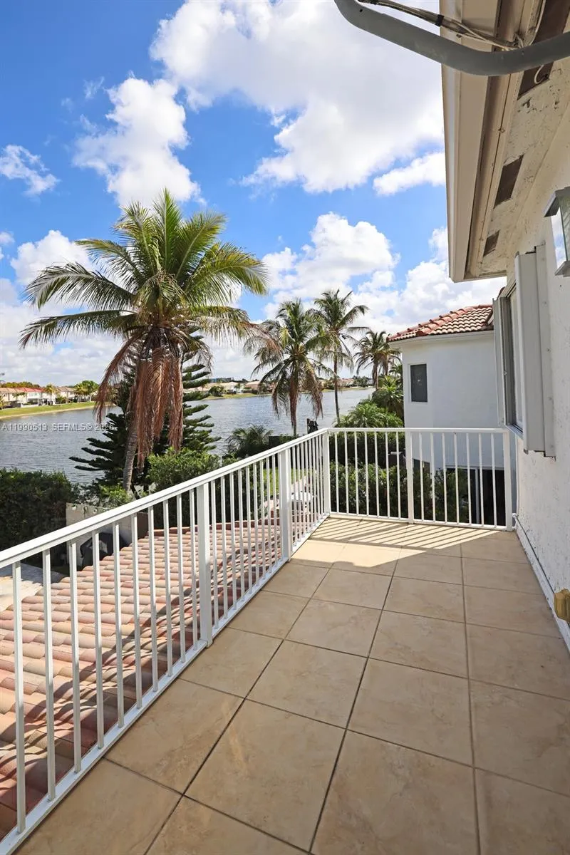 11143 Nw 72nd Ter, Doral, Florida 33178, Doral, Florida 33178, 5 Bedrooms Bedrooms, ,3 BathroomsBathrooms,Residential,For Sale,11143 Nw 72nd Ter, Doral, Florida 33178,A11990513