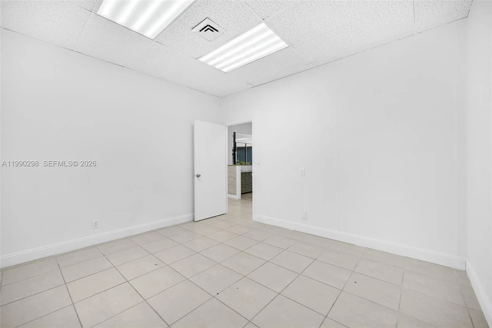 3801 N University Dr 402, Florida 33351, Florida 33351, ,Commercial Lease,For Rent,3801 N University Dr 402, , Florida 33351,A11990298