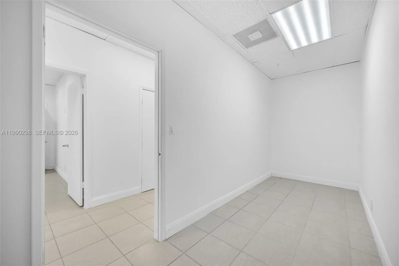 3801 N University Dr 402, Florida 33351, Florida 33351, ,Commercial Lease,For Rent,3801 N University Dr 402, , Florida 33351,A11990298