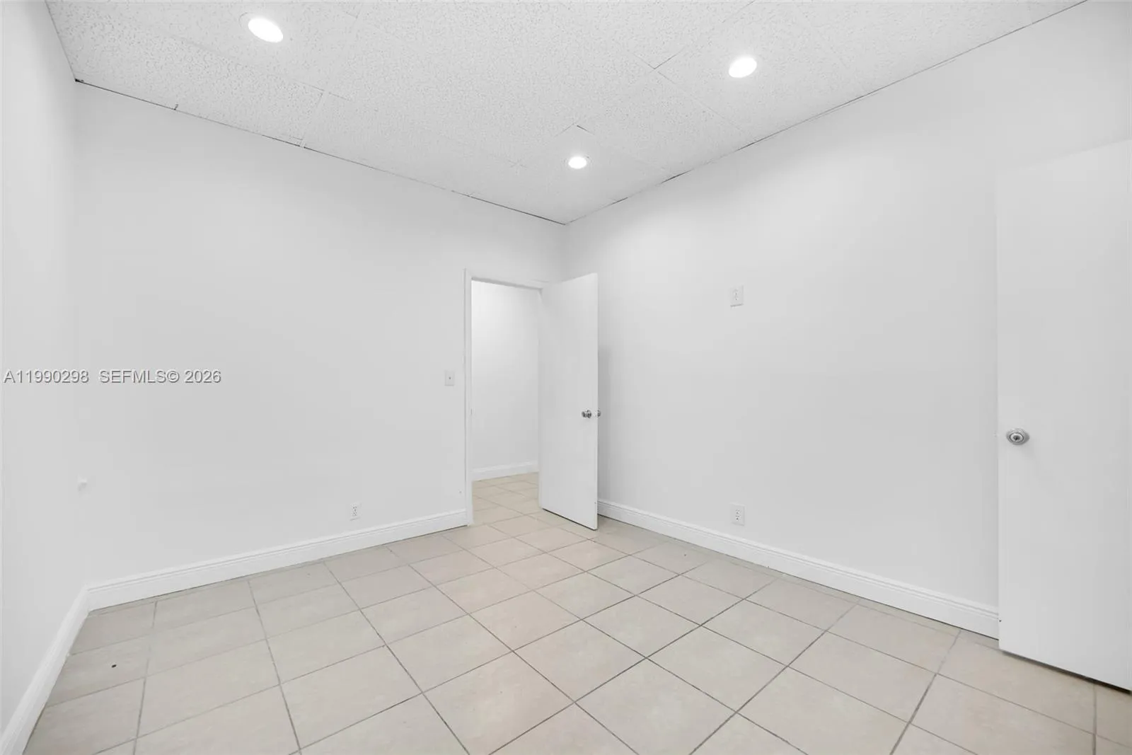 3801 N University Dr 402, Florida 33351, Florida 33351, ,Commercial Lease,For Rent,3801 N University Dr 402, , Florida 33351,A11990298