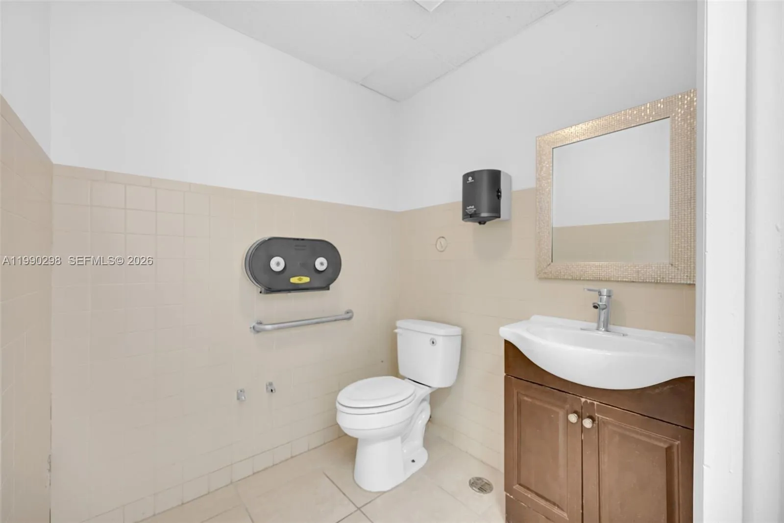 3801 N University Dr 402, Florida 33351, Florida 33351, ,Commercial Lease,For Rent,3801 N University Dr 402, , Florida 33351,A11990298