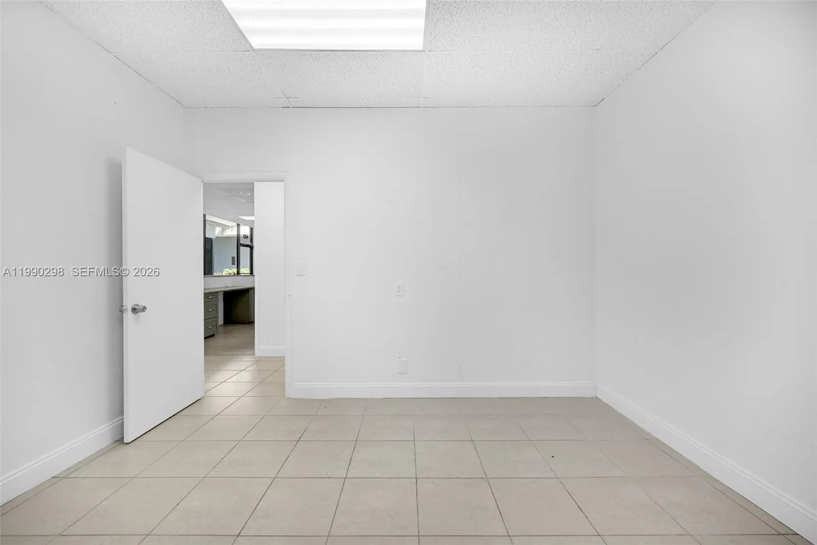 3801 N University Dr 402, Florida 33351, Florida 33351, ,Commercial Lease,For Rent,3801 N University Dr 402, , Florida 33351,A11990298