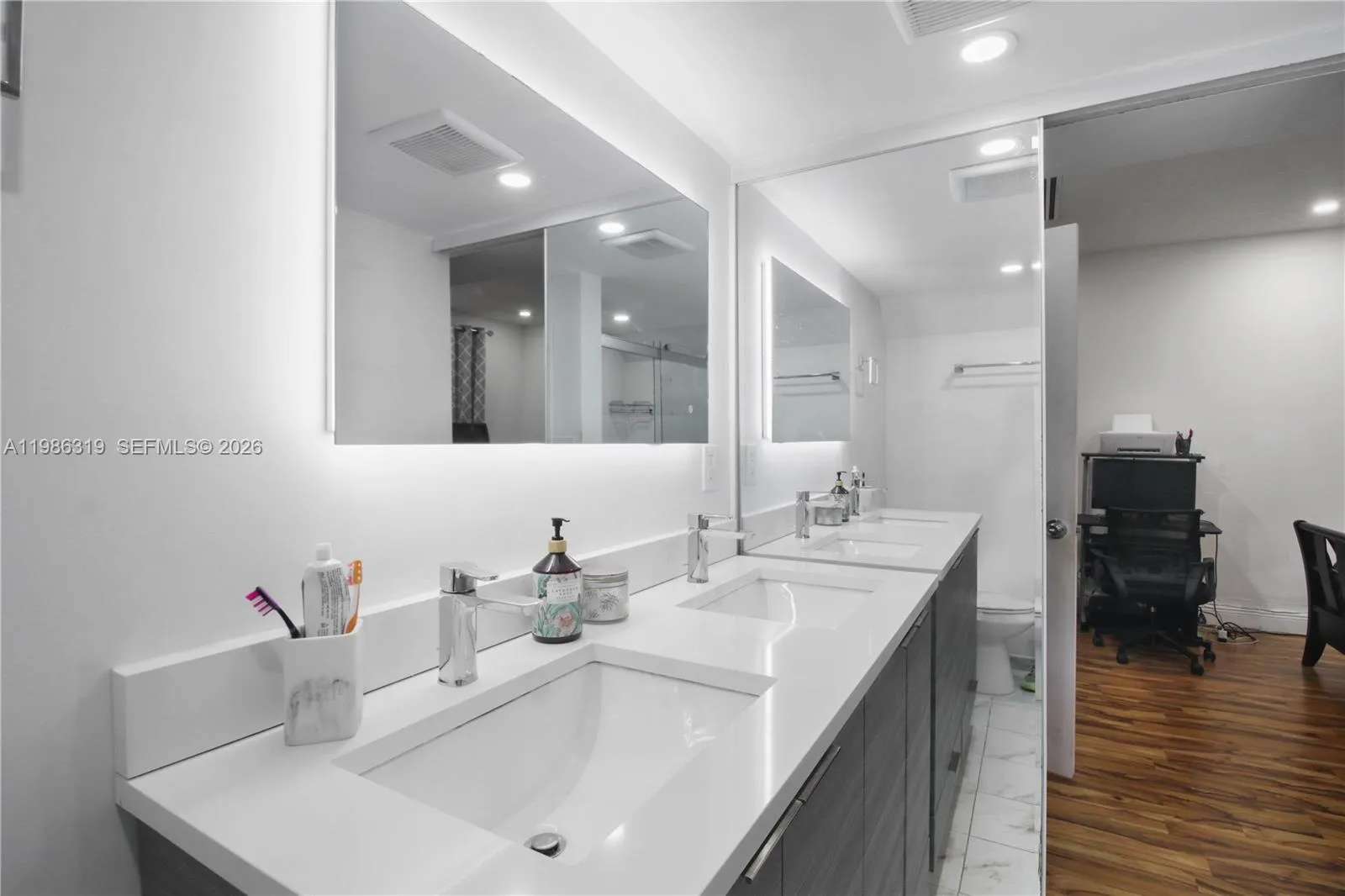 10135 Sw 139th Pl, Miami, Florida 33186, Miami, Florida 33186, 3 Bedrooms Bedrooms, ,2 BathroomsBathrooms,Residential Lease,For Rent,10135 Sw 139th Pl, Miami, Florida 33186,A11986319