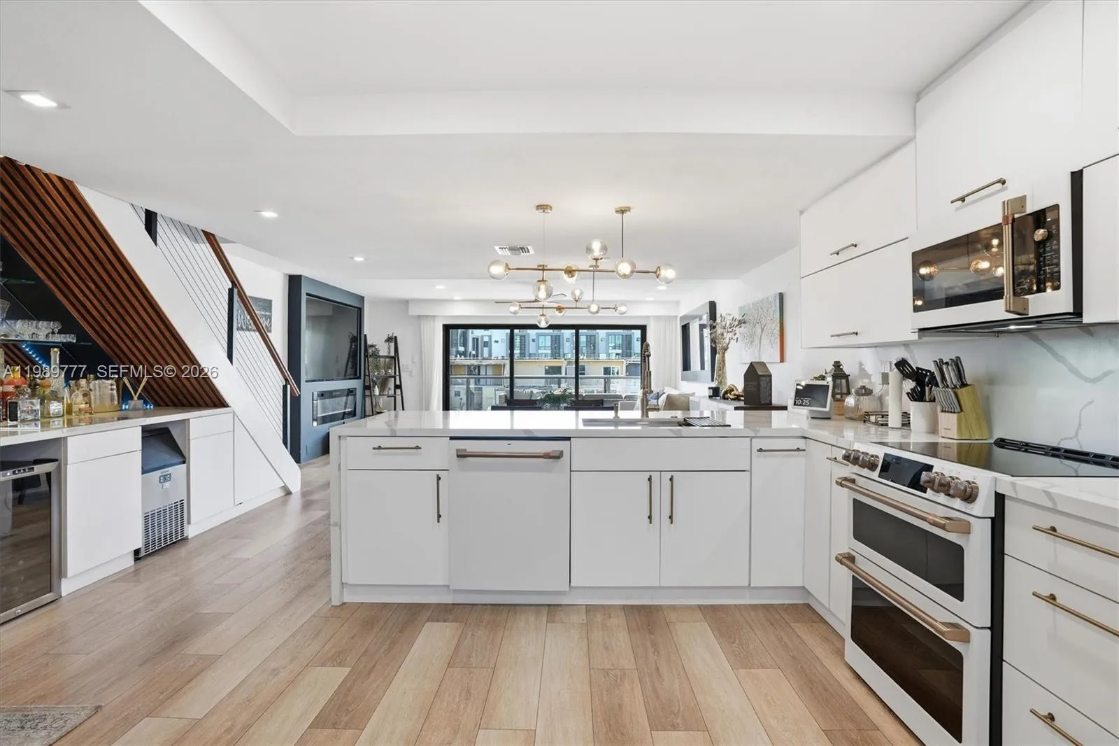 4000 Ne 168th St 113b, North Miami Beach, Florida, North Miami Beach, Florida 33160, 2 Bedrooms Bedrooms, ,2 BathroomsBathrooms,Residential,For Sale,4000 Ne 168th St 113b, North Miami Beach, Florida ,A11989777