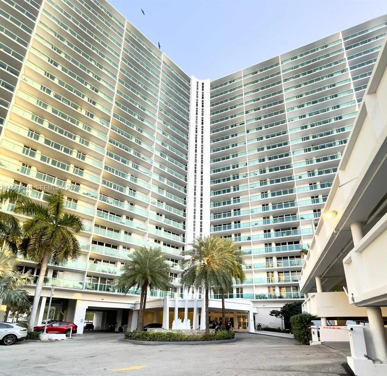 100 Bayview Dr 412, Sunny Isles Beach, Florida 331, Sunny Isles Beach, Florida 33160, 1 Bedroom Bedrooms, ,1 BathroomBathrooms,Residential,For Sale,100 Bayview Dr 412, Sunny Isles Beach, Florida 331,A11966448