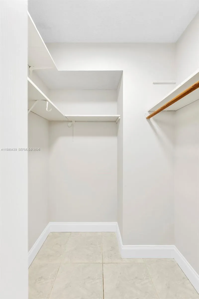 2750 Ne 183rd St 806, Aventura, Florida 33160, Aventura, Florida 33160, 1 Bedroom Bedrooms, ,1 BathroomBathrooms,Residential,For Sale,2750 Ne 183rd St 806, Aventura, Florida 33160,A11989439