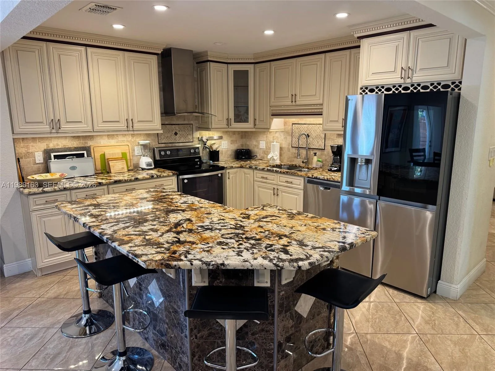 2355 Se 7th St, Pompano Beach, Florida 33062, Pompano Beach, Florida 33062, 3 Bedrooms Bedrooms, ,2 BathroomsBathrooms,Residential,For Sale,2355 Se 7th St, Pompano Beach, Florida 33062,A11986163