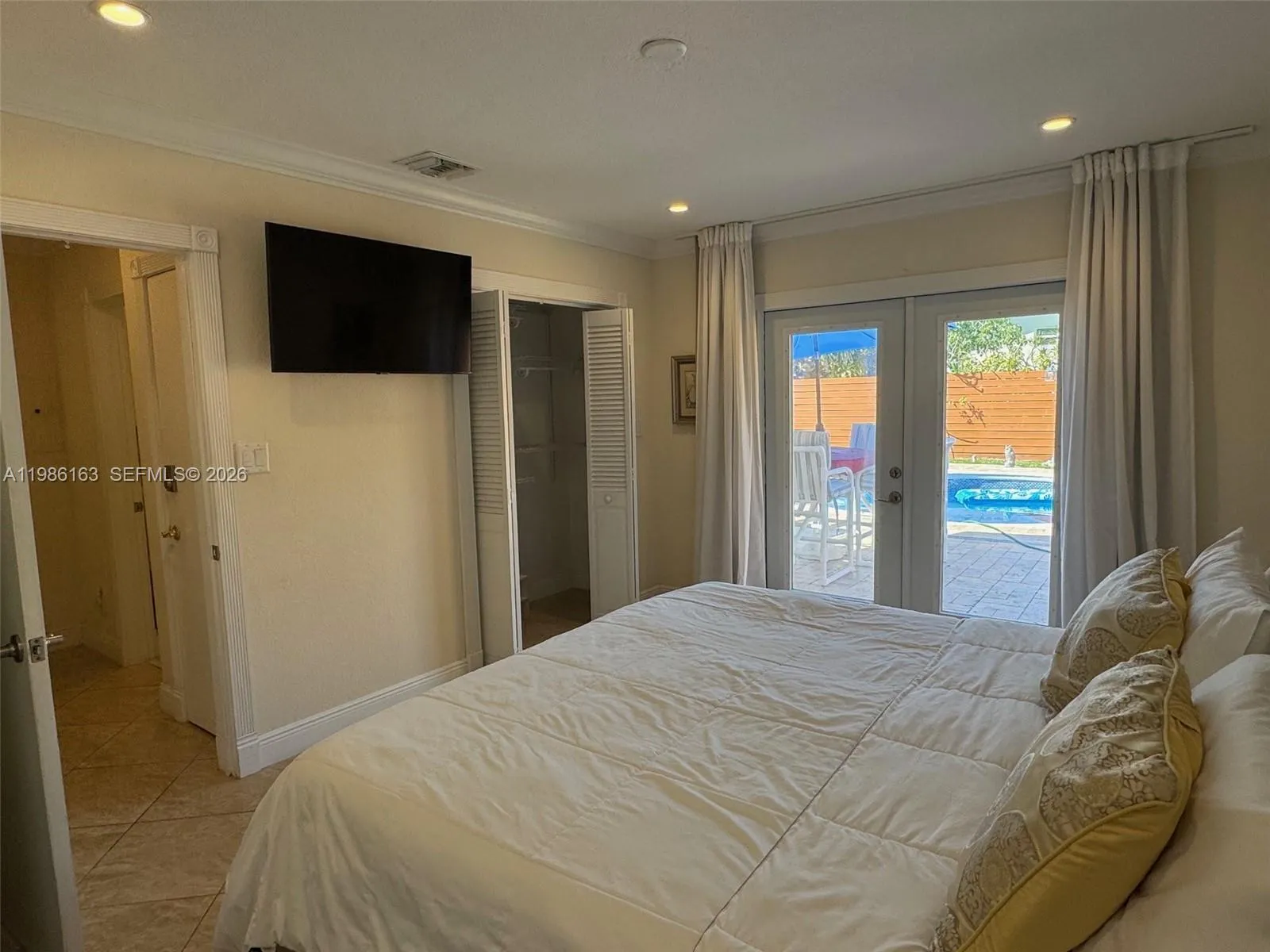 2355 Se 7th St, Pompano Beach, Florida 33062, Pompano Beach, Florida 33062, 3 Bedrooms Bedrooms, ,2 BathroomsBathrooms,Residential,For Sale,2355 Se 7th St, Pompano Beach, Florida 33062,A11986163
