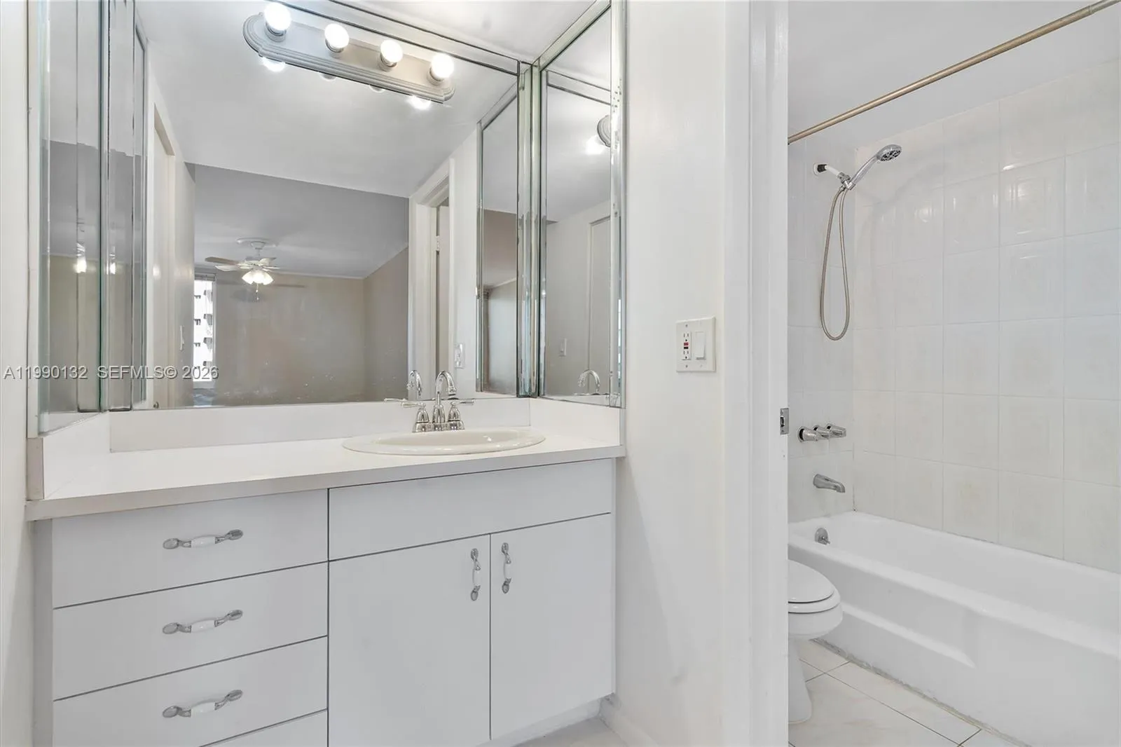 Sunny Isles Beach, Florida 33160, Sunny Isles Beach, Florida 33160, 1 Bedroom Bedrooms, ,1 BathroomBathrooms,Residential,For Sale, Sunny Isles Beach, Florida 33160,A11990132