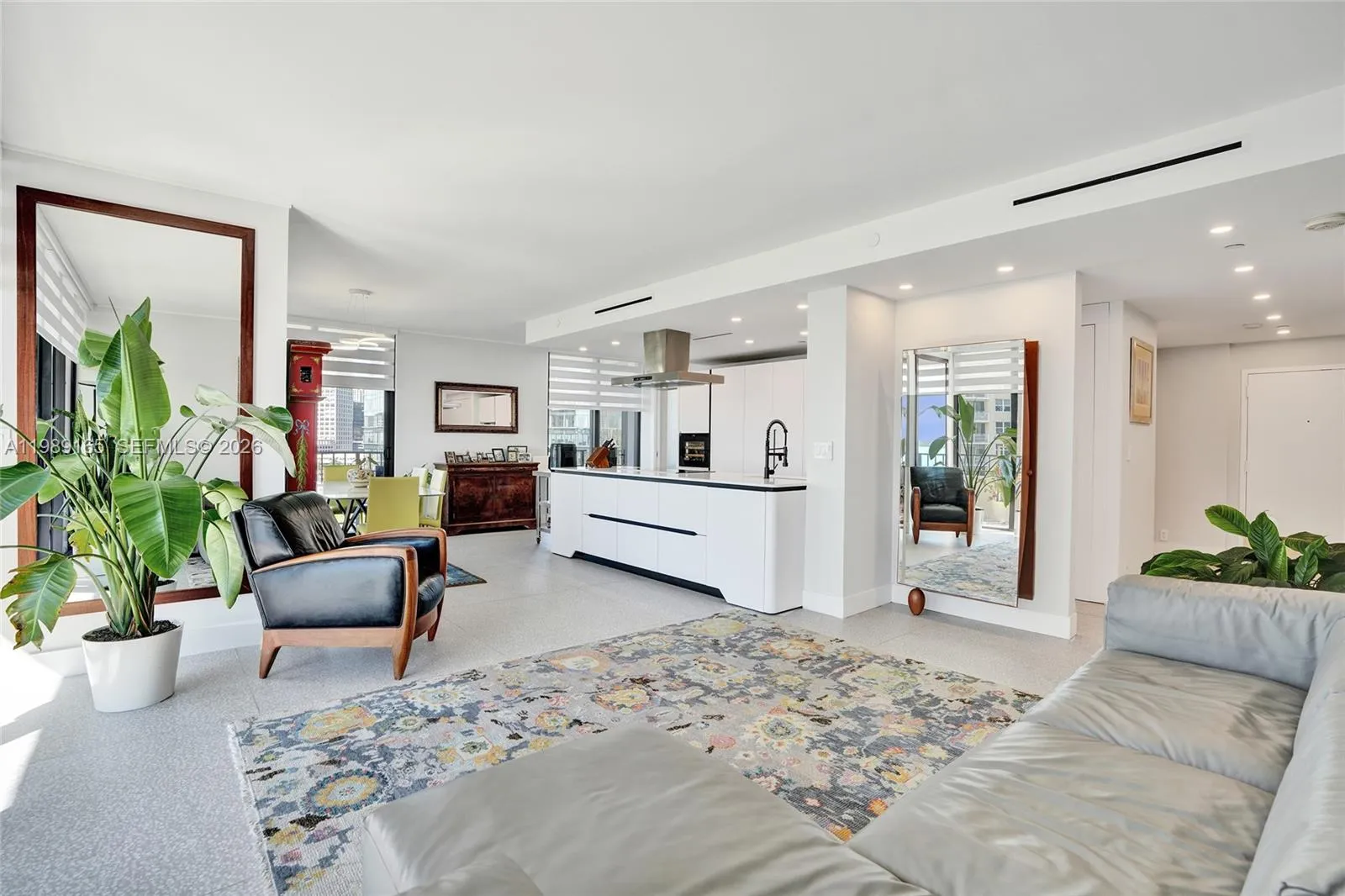 520 Brickell Key Dr A1015, Miami, Florida 33131, Miami, Florida 33131, 2 Bedrooms Bedrooms, ,2 BathroomsBathrooms,Residential,For Sale,520 Brickell Key Dr A1015, Miami, Florida 33131,A11989165