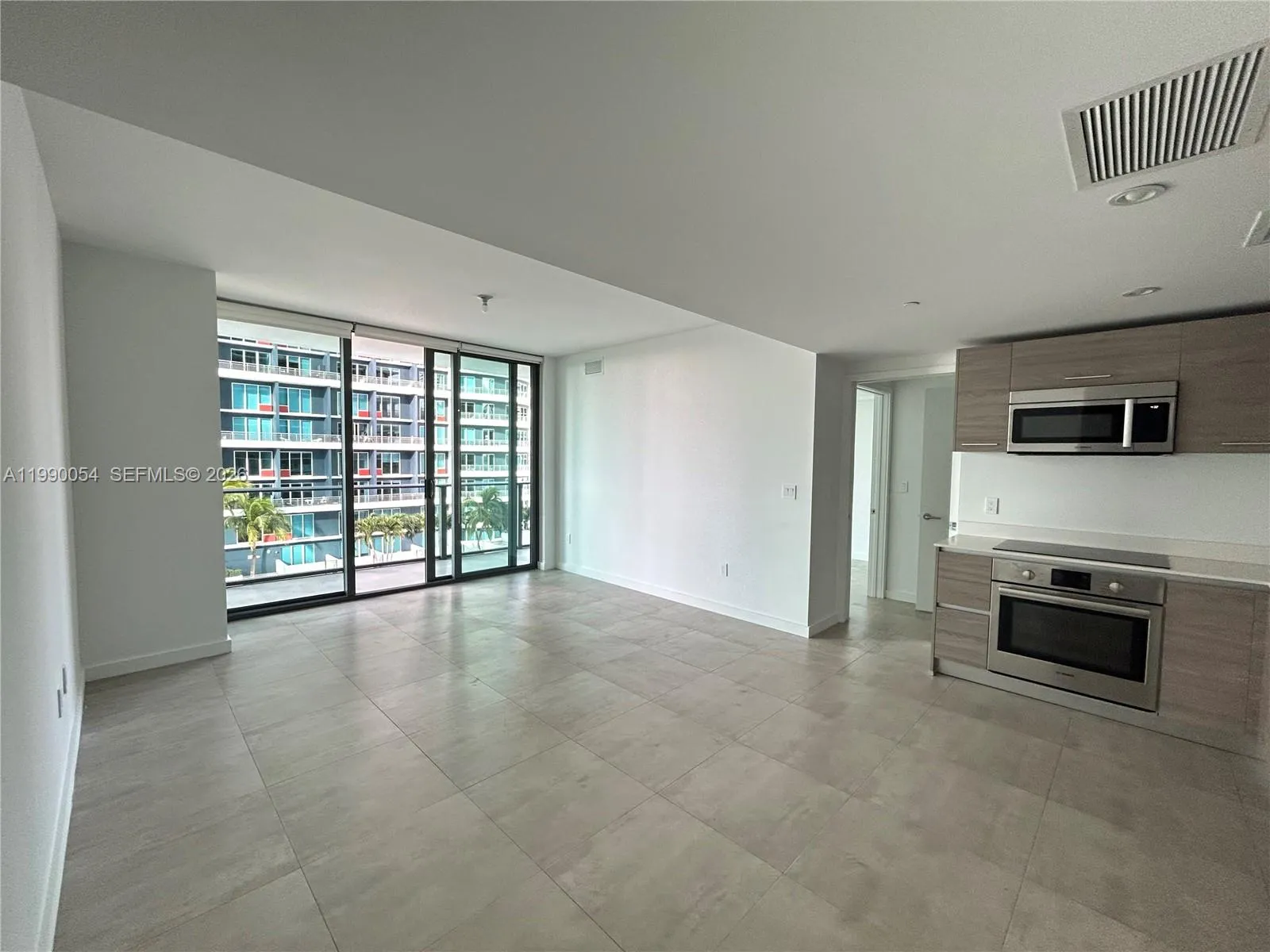 1300 S Miami Ave 1607, Miami, Florida 33130, Miami, Florida 33130, 1 Bedroom Bedrooms, ,1 BathroomBathrooms,Residential Lease,For Rent,1300 S Miami Ave 1607, Miami, Florida 33130,A11990054