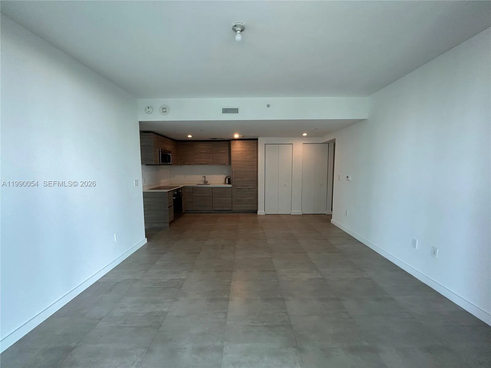 1300 S Miami Ave 1607, Miami, Florida 33130, Miami, Florida 33130, 1 Bedroom Bedrooms, ,1 BathroomBathrooms,Residential Lease,For Rent,1300 S Miami Ave 1607, Miami, Florida 33130,A11990054
