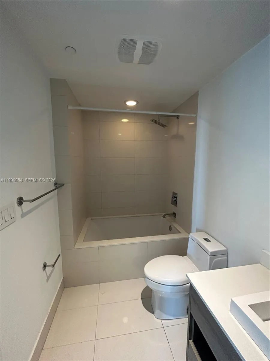 1300 S Miami Ave 1607, Miami, Florida 33130, Miami, Florida 33130, 1 Bedroom Bedrooms, ,1 BathroomBathrooms,Residential Lease,For Rent,1300 S Miami Ave 1607, Miami, Florida 33130,A11990054