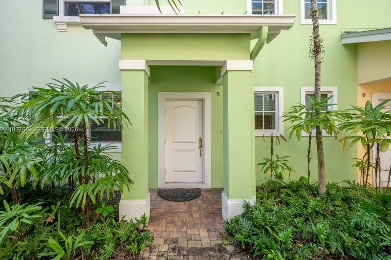 630 Se 15th St 5, Fort Lauderdale, Florida 33316, Fort Lauderdale, Florida 33316, 3 Bedrooms Bedrooms, ,3 BathroomsBathrooms,Residential,For Sale,630 Se 15th St 5, Fort Lauderdale, Florida 33316,A11987604