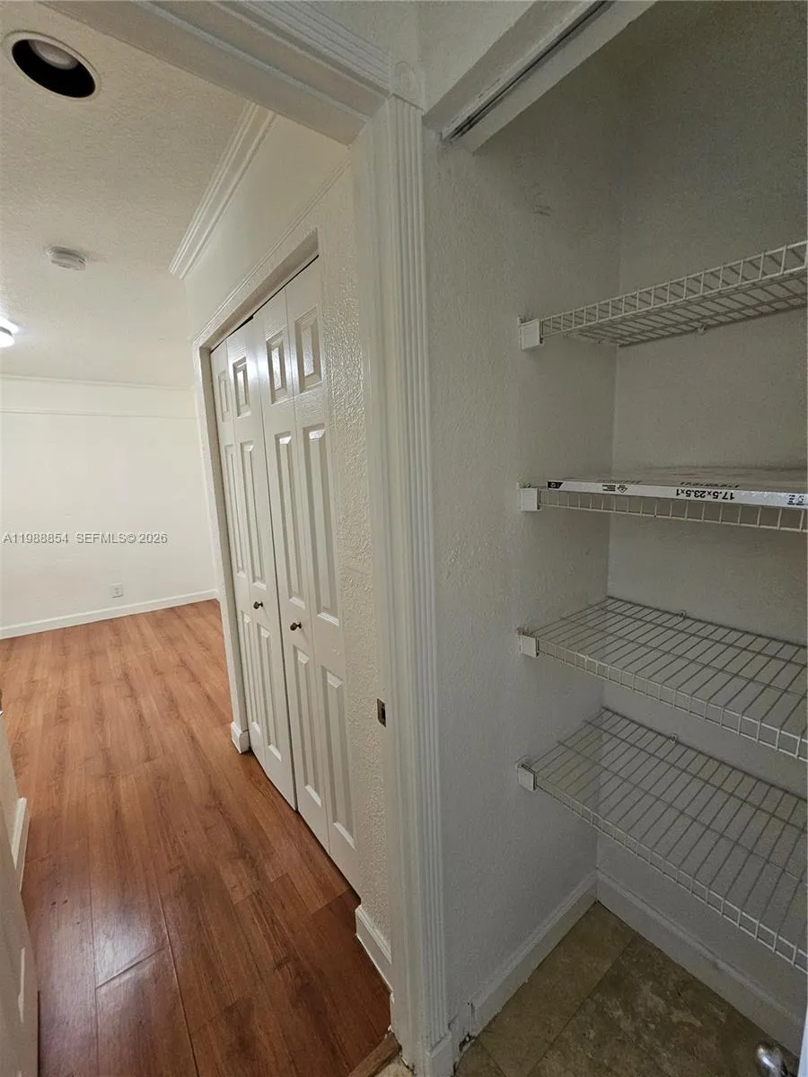 4279 Greenbriar Ln 1, Weston, Florida 33331, Weston, Florida 33331, 3 Bedrooms Bedrooms, ,2 BathroomsBathrooms,Residential Lease,For Rent,4279 Greenbriar Ln 1, Weston, Florida 33331,A11988854