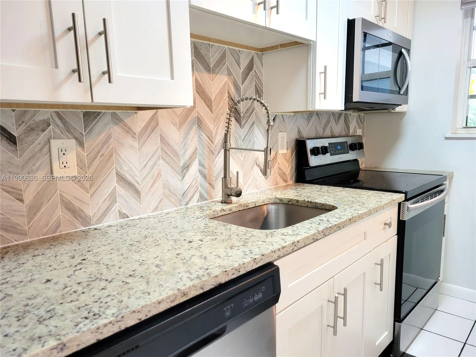 125 Nw 25th St 129, Wilton Manors, Florida 33311, Wilton Manors, Florida 33311, 1 Bedroom Bedrooms, ,1 BathroomBathrooms,Residential Lease,For Rent,125 Nw 25th St 129, Wilton Manors, Florida 33311,A11990636