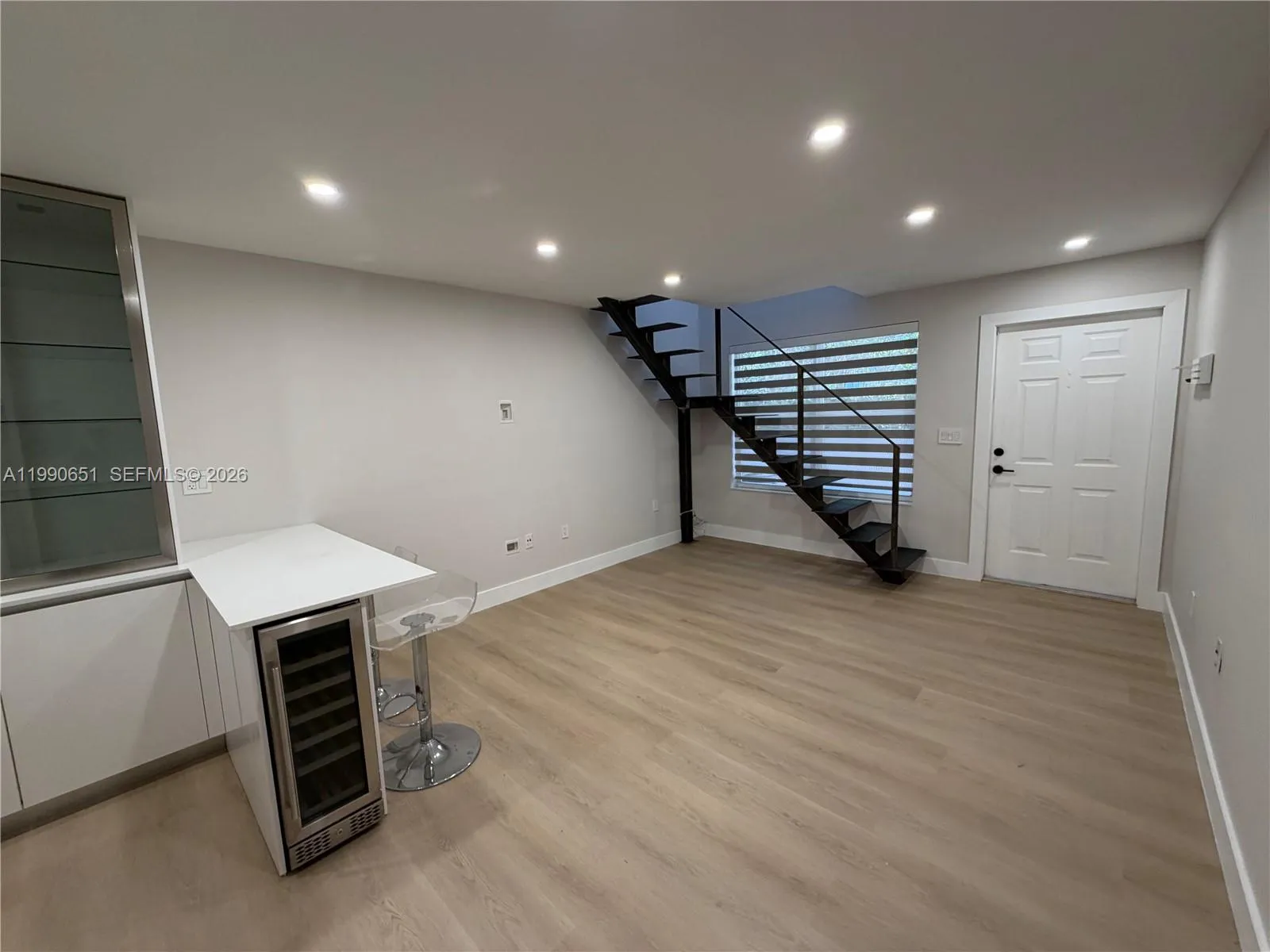 3025 Mary St 11, Miami, Florida 33133, Miami, Florida 33133, 1 Bedroom Bedrooms, ,1 BathroomBathrooms,Residential Lease,For Rent,3025 Mary St 11, Miami, Florida 33133,A11990651