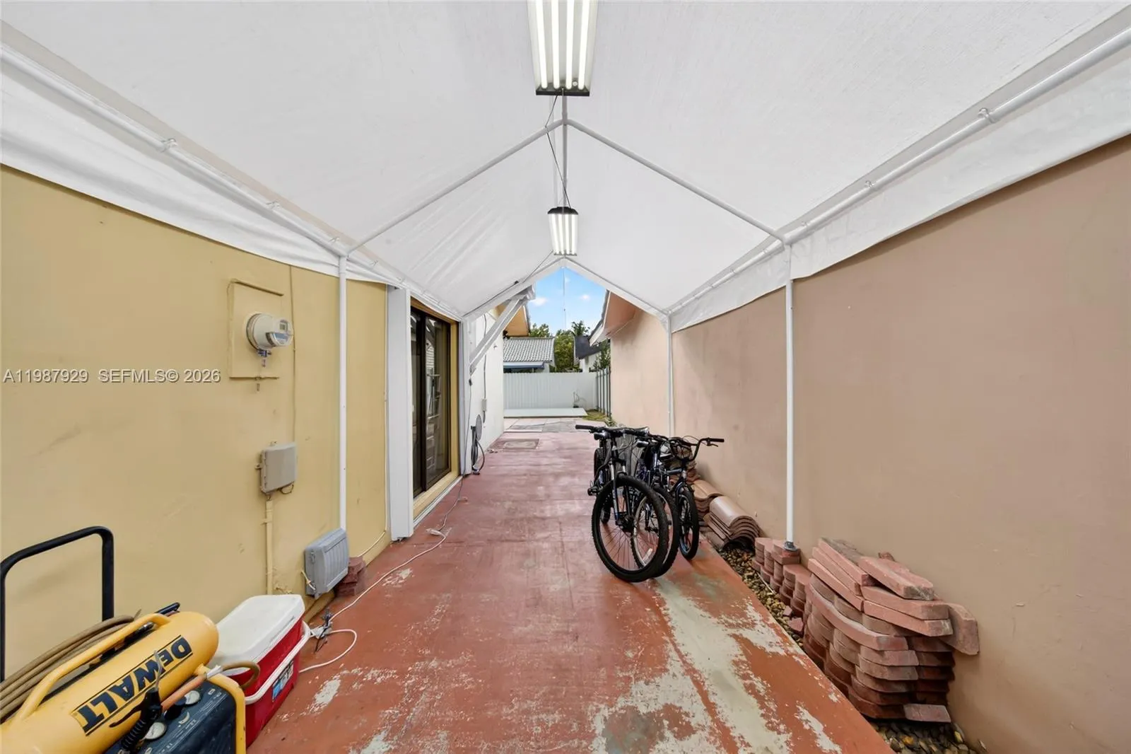 14446 Sw 96th Ter, Miami, Florida 33186, Miami, Florida 33186, 3 Bedrooms Bedrooms, ,2 BathroomsBathrooms,Residential,For Sale,14446 Sw 96th Ter, Miami, Florida 33186,A11987929