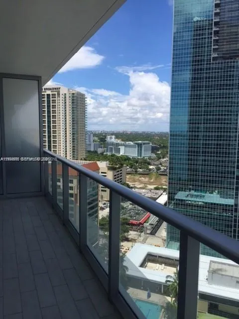 1300 Brickell Bay Dr 2500, Miami, Florida 33131, Miami, Florida 33131, ,1 BathroomBathrooms,Residential Lease,For Rent,1300 Brickell Bay Dr 2500, Miami, Florida 33131,A11990666