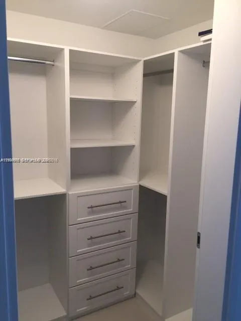 1300 Brickell Bay Dr 2500, Miami, Florida 33131, Miami, Florida 33131, ,1 BathroomBathrooms,Residential Lease,For Rent,1300 Brickell Bay Dr 2500, Miami, Florida 33131,A11990666