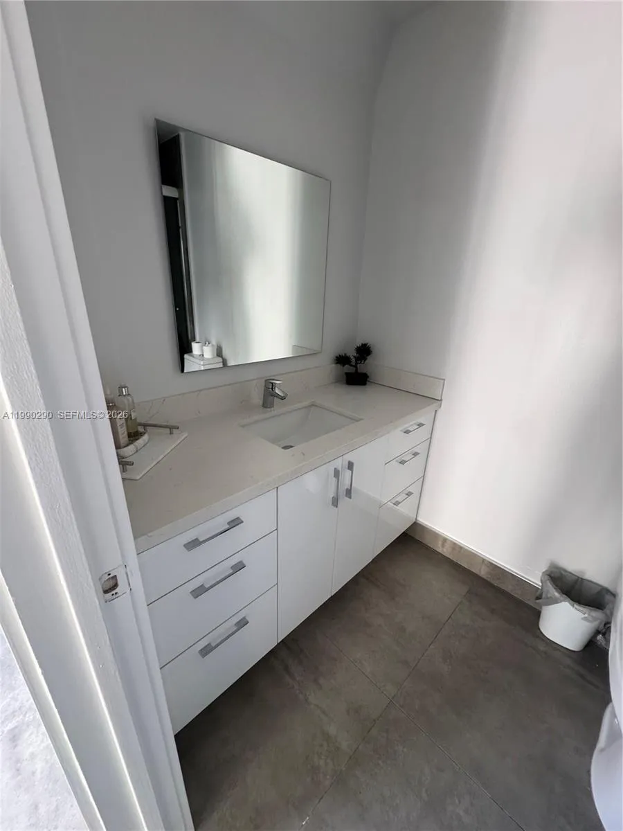 534 Ne 195th St 534, Miami, Florida 33179, Miami, Florida 33179, 3 Bedrooms Bedrooms, ,3 BathroomsBathrooms,Residential Lease,For Rent,534 Ne 195th St 534, Miami, Florida 33179,A11990290