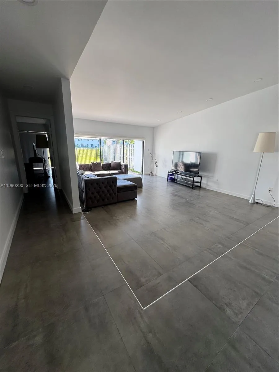534 Ne 195th St 534, Miami, Florida 33179, Miami, Florida 33179, 3 Bedrooms Bedrooms, ,3 BathroomsBathrooms,Residential Lease,For Rent,534 Ne 195th St 534, Miami, Florida 33179,A11990290